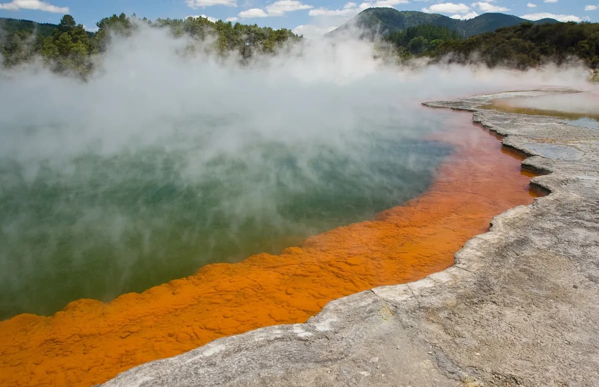 Champagne Pool, Wai-O-Tapu Thermal Wonderland, New Zealand, photographed on location