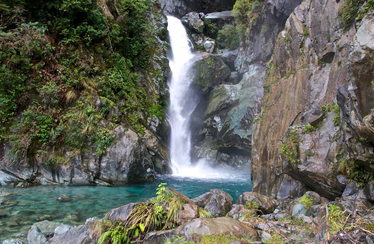 A spectacular waterfall on the Hollyford. Photo: Brian Ralphs | CC BY 2.0.