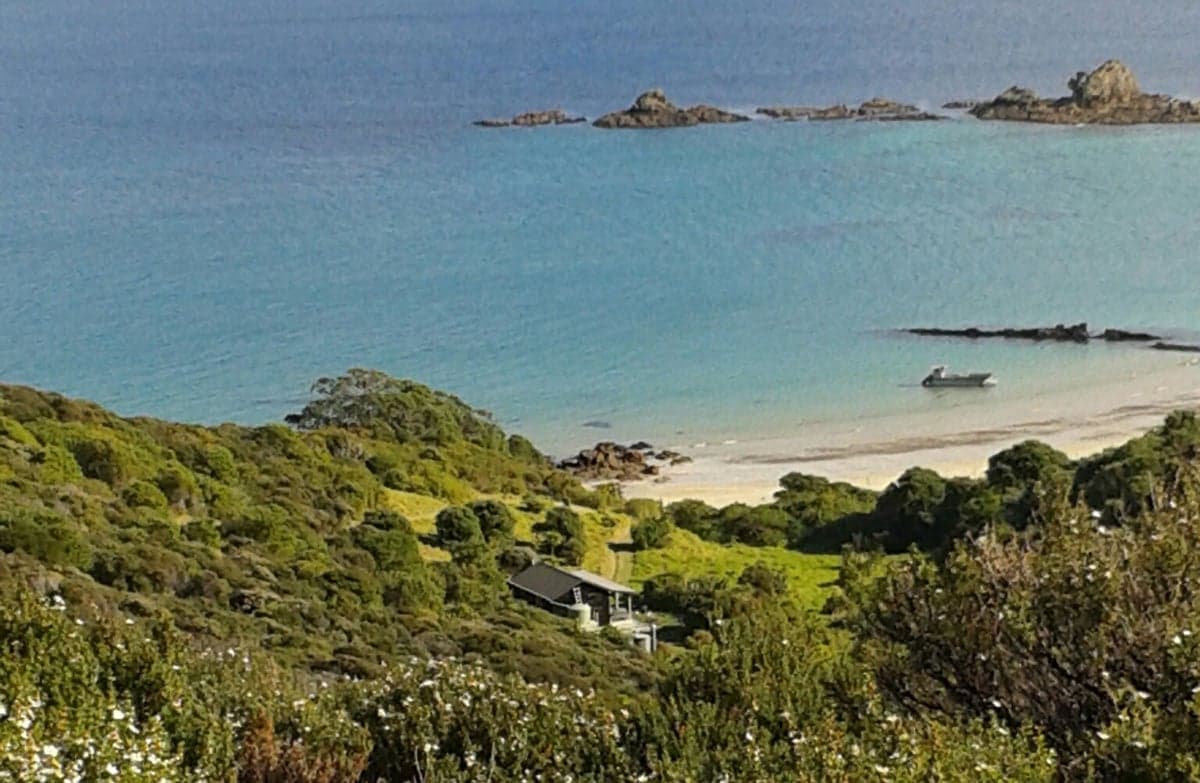 Motukawanui Hut and beach